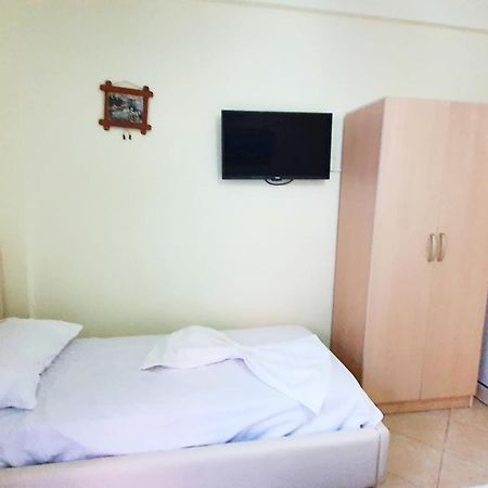 Vila Vera Durrës Esterno foto