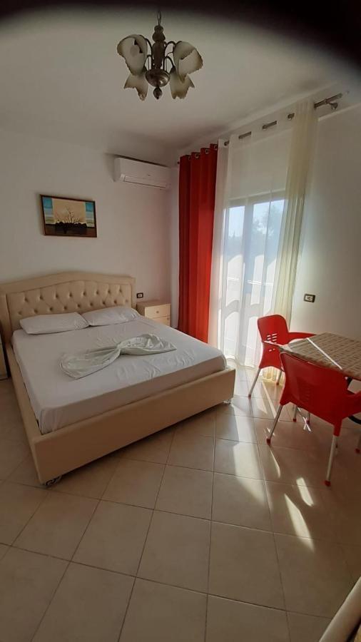 Vila Vera Durrës Esterno foto